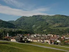 Trichiana; 7 maggio 2005, s antonio di tortal - L'abitato di Sant'Antonio di Tortal