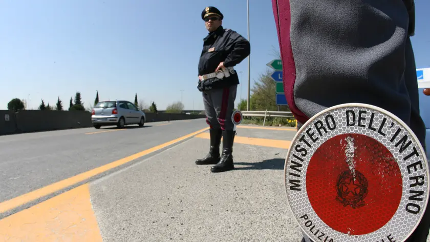 Un controllo di polizia stradale