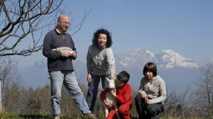 Carla e Giuseppe con i due figli