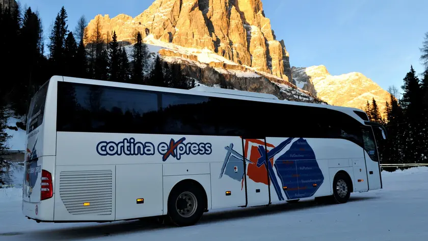 Un bus di Cortina Express