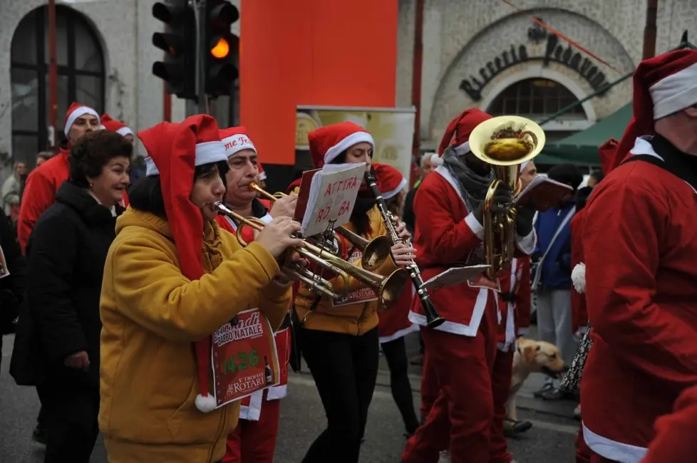 Corsa dei Babbo Natale a Pedavena