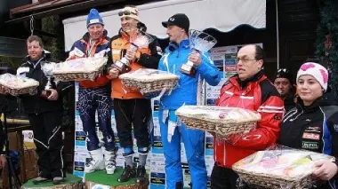 La premiazione della classifica assoluta per società