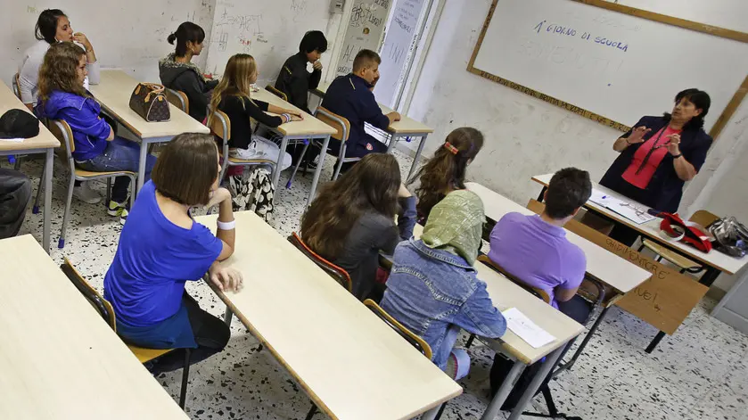 Studenti in una classe dell'Istituto di Stato della Cinematografia e Televisione, Roberto Rossellini, Roma, in una foto d'archivio. ANSA/ ALESSANDRO DI MEO