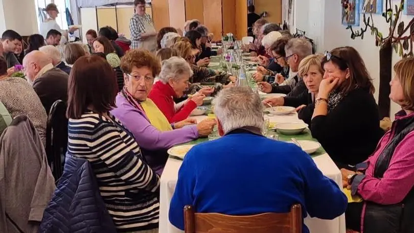 Un momento del pranzo sociale della Cooperativa di Soccher