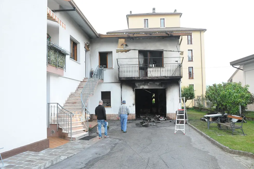 gian paolo perona-perona-belluno -incendio mussoi
