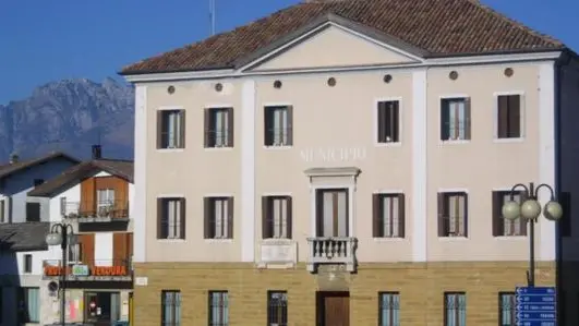 Il municipio di Trichiana L'ammini- strazione sta pensando di emettere 'Buoni ordinari del comune' ai propri cittadini
