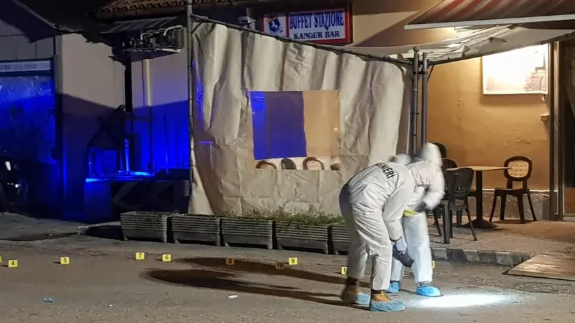 Carabinieri durante le ricerche dopo il delitto