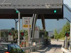 pieve d'alpago, 1 luglio 2006. il tratto autostradale a 27 tra belluno e vittorio veneto