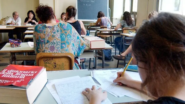 18/06/03 SCUOLA LICEO SCIENTIFICO RIGHI ESAMI DI MATURITA' PROVA SCRITTA DI ITALIANO .