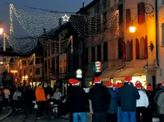 Spettacoli in centro con le Fantasie di Natale (Foto Dalla Corte)