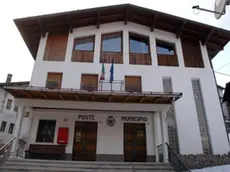 Il municipio di San Tomaso Agordino