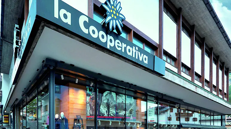 Lo stabile della Cooperativa di Cortina