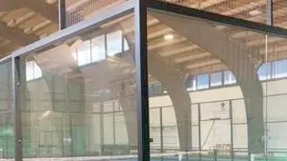 La struttura per il padel al Tennis Country di Cortina
