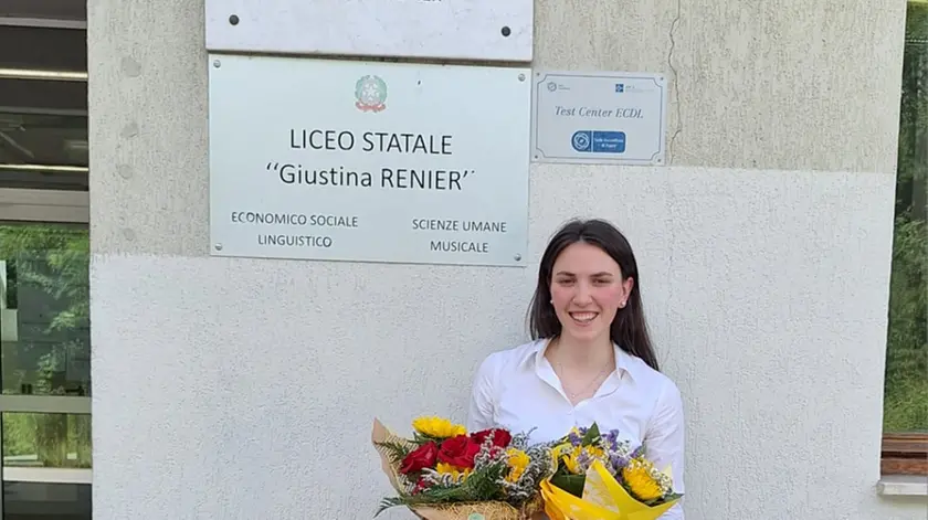 Maria Luisa Zanella, centina con lode al Renier