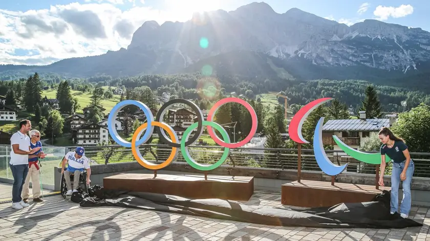 I cinque cerchi olimpici a Cortina