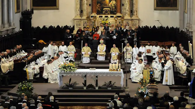 LA messa in duomo per commemorare San MArtino