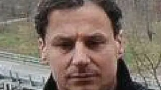 L’assessore comunale ai lavori pubblici Fabio Da Re e la strada Panoramica da ieri riaperta al traffico dopo oltre tre anni dalla frana che costrinse Palazzo Rosso a vietarla al traffico