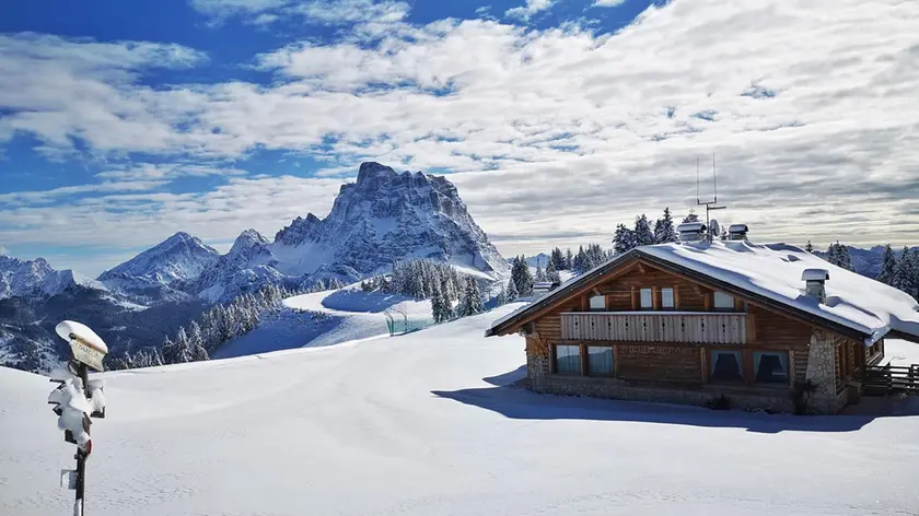 Cima Fertazza con il rifugio Belvedere