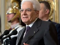 Foto Paolo Giandotti/Ufficio Stampa Quirinale/LaPresse 27-03-2018 Roma - Italia Politica Mattarella con gli atleti italiani di ritorno dai Giochi Olimpici e Paralimpici Roma - Il Presidente della Repubblica Sergio Mattarella in occasione della cerimonia di restituzione della bandiera degli atleti italiani di ritorno dai Giochi Olimpici e Paralimpici invernali di PyeongChang 2018, oggi 27 marzo 2018. (Foto di Paolo Giandotti - Ufficio per la Stampa e la Comunicazione della Presidenza della Repubblica) DISTRIBUTION FREE OF CHARGE - NOT FOR SALE