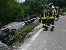 gian paolo perona- perona- longarone- un tir fuori strada dopo castellavazzo direzione cadore