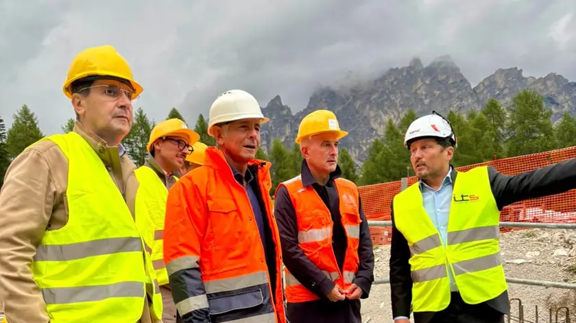Il sopralluogo a Cortina del ministro Abodi