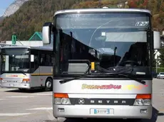 Agordo (BL), 26 Ottobre 2005, Stazione Dolomitibus - Agordo (BL), 26 October 2005, Dolomitibus station - Le tariffe pubblicate da Dolomiti bus sono in vigore dal 1º settembre