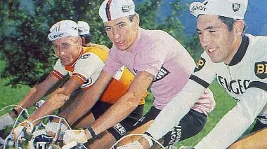 Felice Gimondi fra Jacques Anquetil e Eddie Merckx