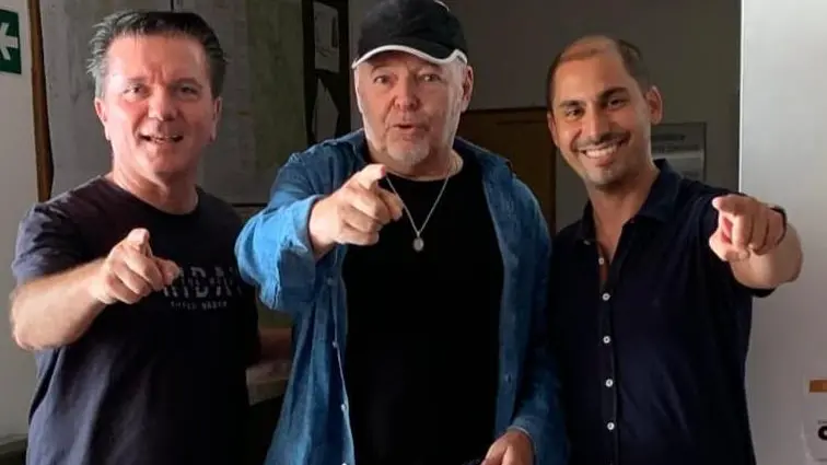 Vasco Rossi tra i sindaci di Chies e Zocca