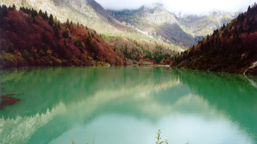 Il lago della Stua in Val Canzoi, a Cesiomaggiore. Il test di IT-Alert simulerà il crollo della diga