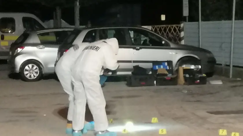 I rilievi subito dopo l'omicidio di antonio Costa