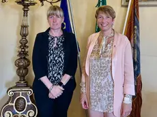 La vicepresidente della Regione, Elisa De Berti (a sinistra) con la sindaca di Auronzo Tatiana Pais Becher