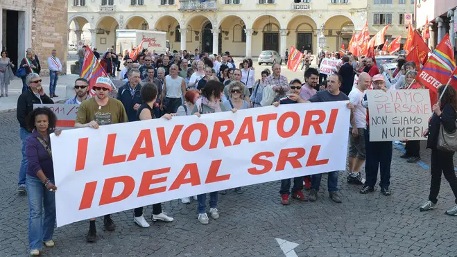 MANIFESTAZIONE IDEAL SRL