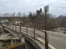 Il ponte delle corde tra le frazioni di Anzù e Villaga