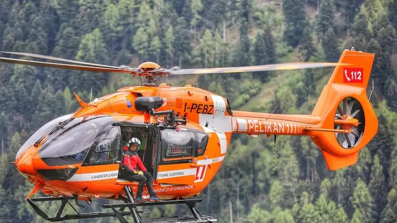 L'elisoccorso di Bolzano intervenuto sull'incidente al Passo della Mendola