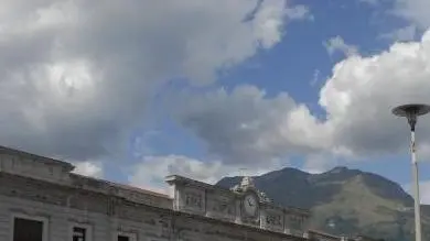 Belluno, 21 agosto 2006, Nel piazzale della stazione di belluno i mezzi della dolomitibus