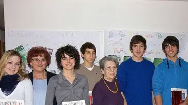 Foto di gruppo per i ragazzi premiati a Sospirolo