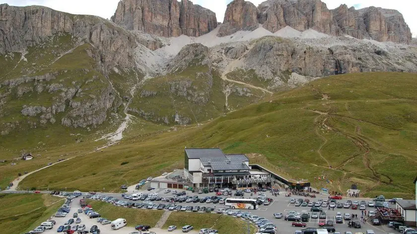 Una veduta del passo Pordoi