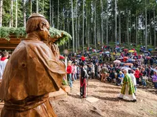 Una panoramica del Santuario. La Consacrazione del Santuario naturale dedicato a San Giovanni Paolo II a Lorenzago di Cadore.