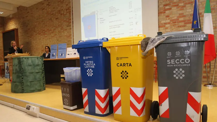 AGOSTINI TREVISO INCONTRO SULLA RACCOLTA PORTA A PORTA ALL'ITIS