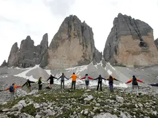 La catena umana sulle Tre Cime nel 2009