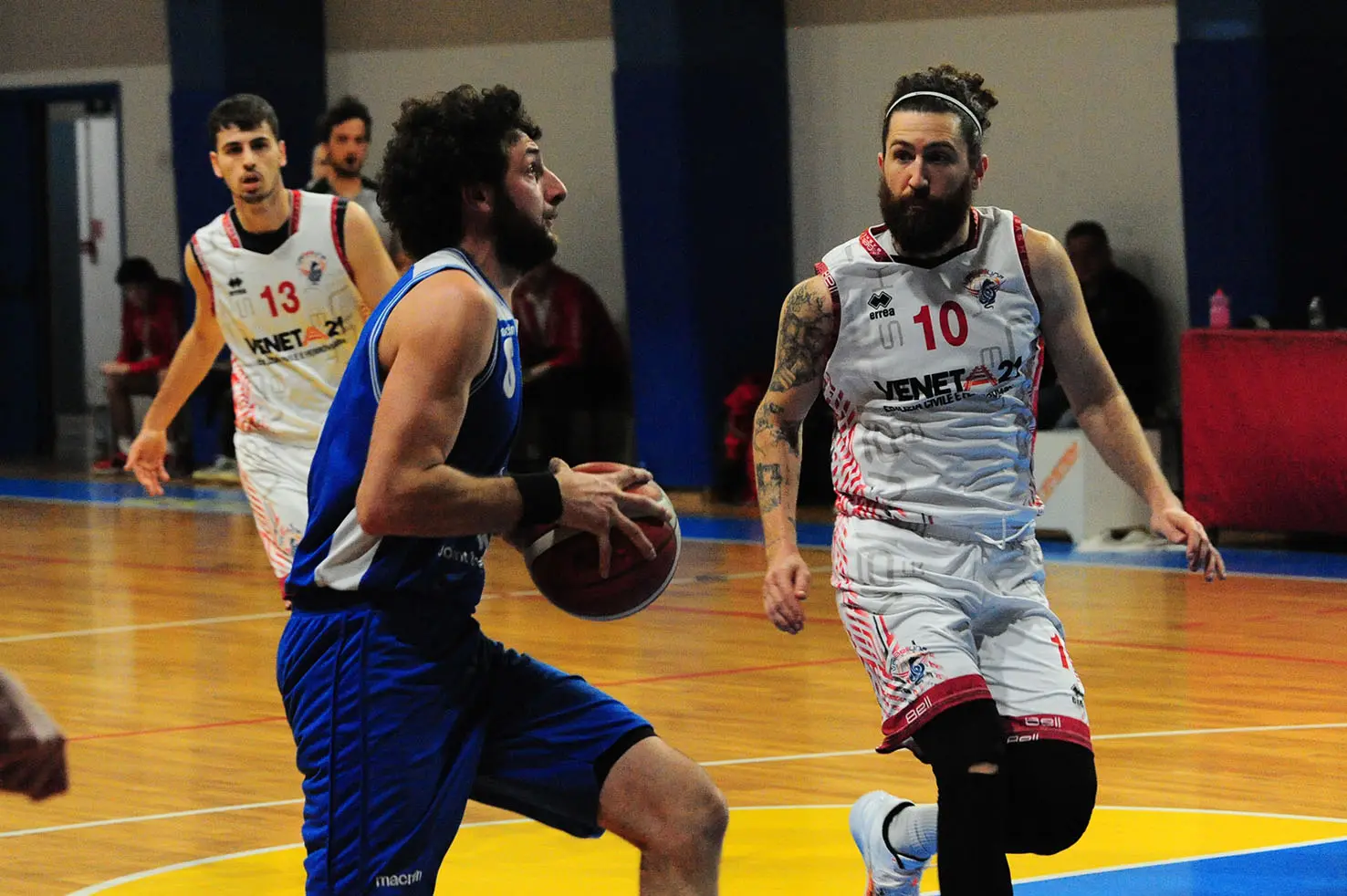 Rivincita dopo la gara di andata. Il Feltre Joint and Welding ha vinto il derby in casa del Valbelluna Veneta 21.