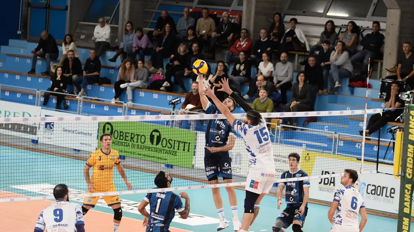 Un muro di Piergiorgio Antonaci