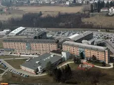 Una veduta aerea dell'area dell'ospedale San Martino Sotto il direttore sanitario dell'Usl 1 Lucio Di Silvio