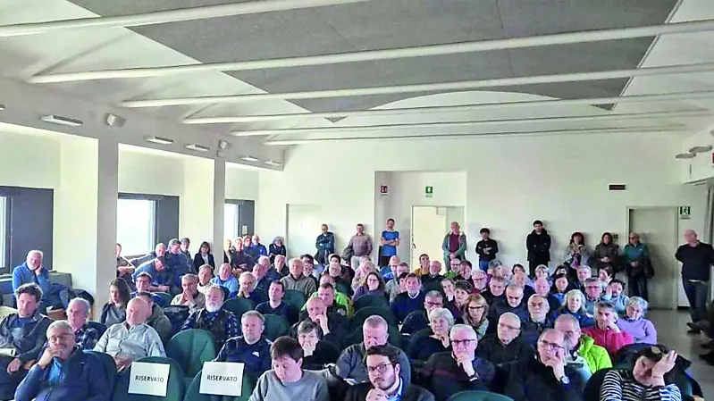 Un incontro a Lamon sulla diga del Vanoi