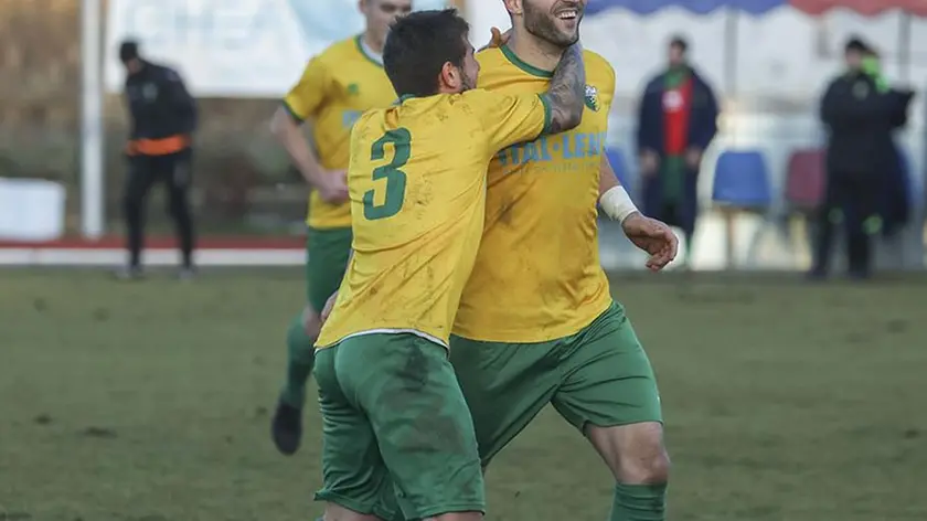 L’esultanza di Fatmir Sakajeva dopo il gol realizzato domenica proprio al Borgo Valbelluna
