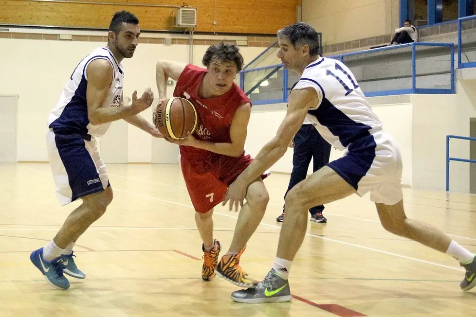 Derby di Prima divisione di basket Fonzaso - Kindergarten