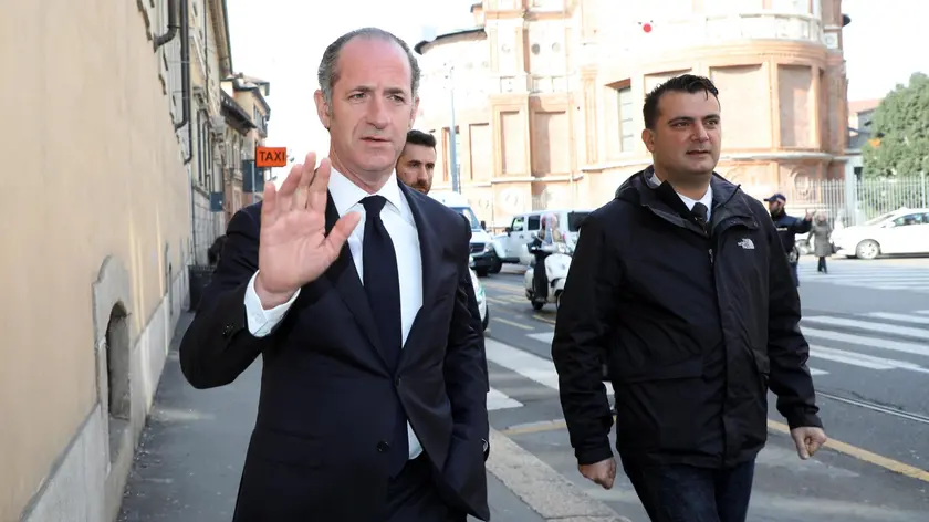 Il presidente della Regione Veneto Luca Zaia arriva al palazzo delle Stelline per prendere parte a una riunione fra i neo eletti in parlamento della Lega, Milano, 9 marzo 2018..ANSA / MATTEO BAZZI